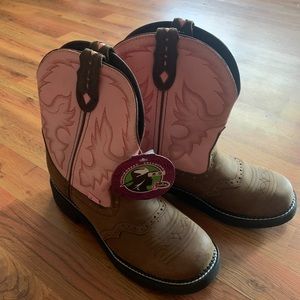 Justins Gypsy boots, pink and brown new with tags! Size 8 1/2